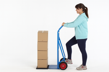 Manual handling equipment made easy with Mini Pallets